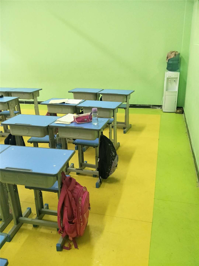 重庆北碚PVC地板公司中学校施工